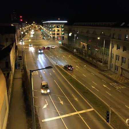 Queen Apartman Debrecen Buitenkant foto