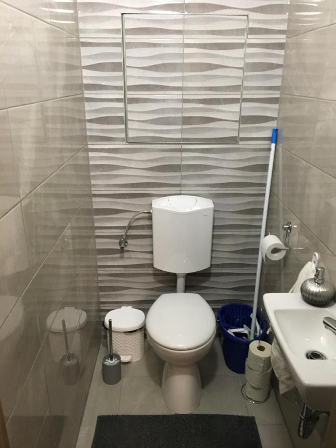 Queen Apartman Debrecen Buitenkant foto