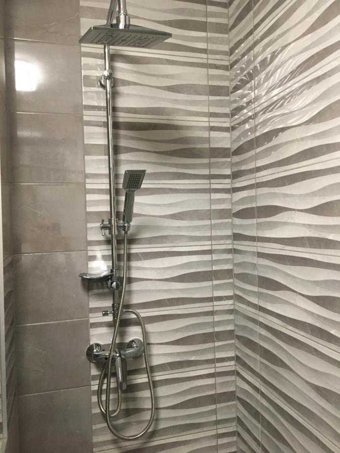 Queen Apartman Debrecen Buitenkant foto