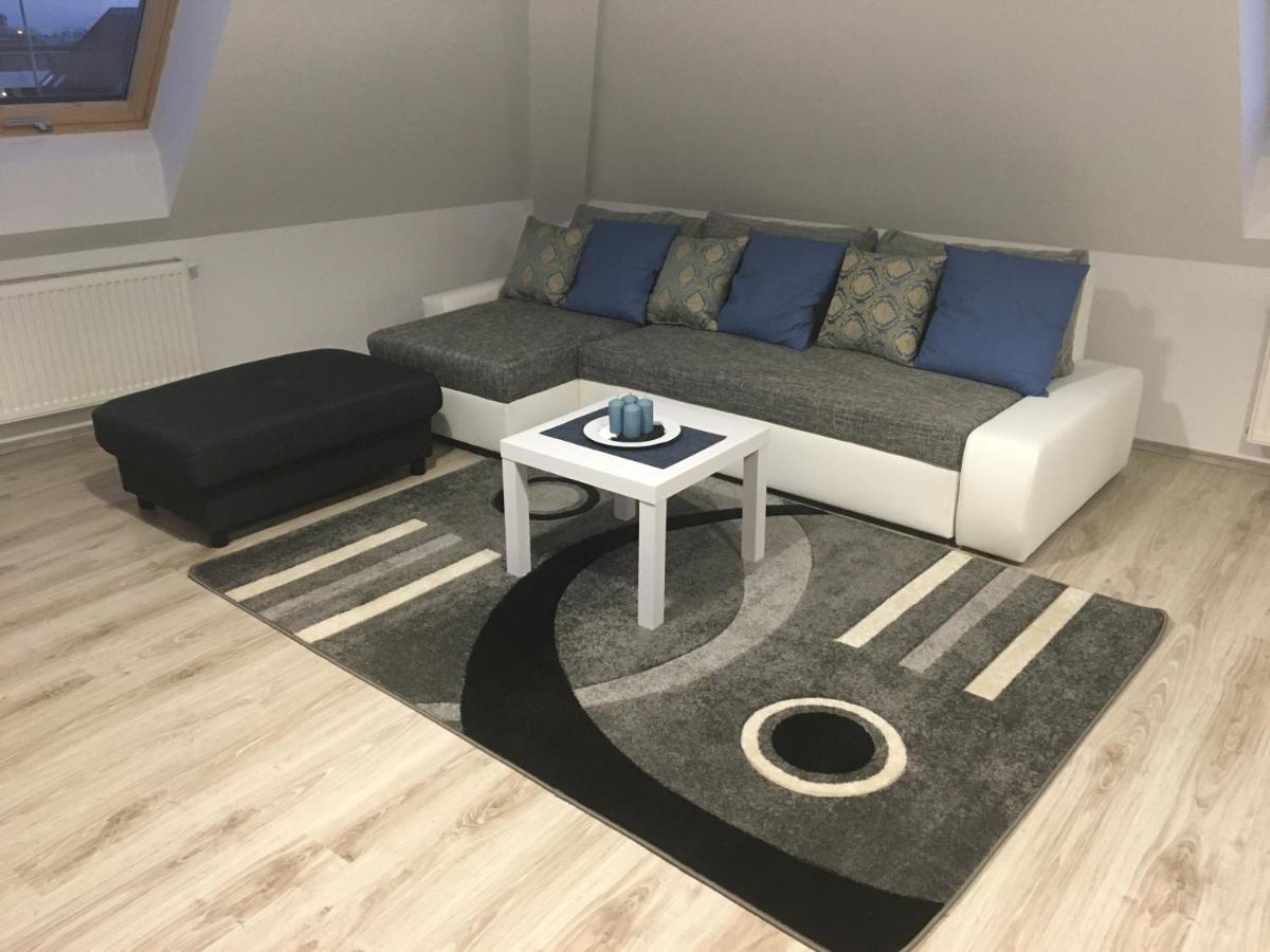 Queen Apartman Debrecen Buitenkant foto