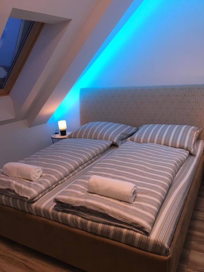 Queen Apartman Debrecen Buitenkant foto