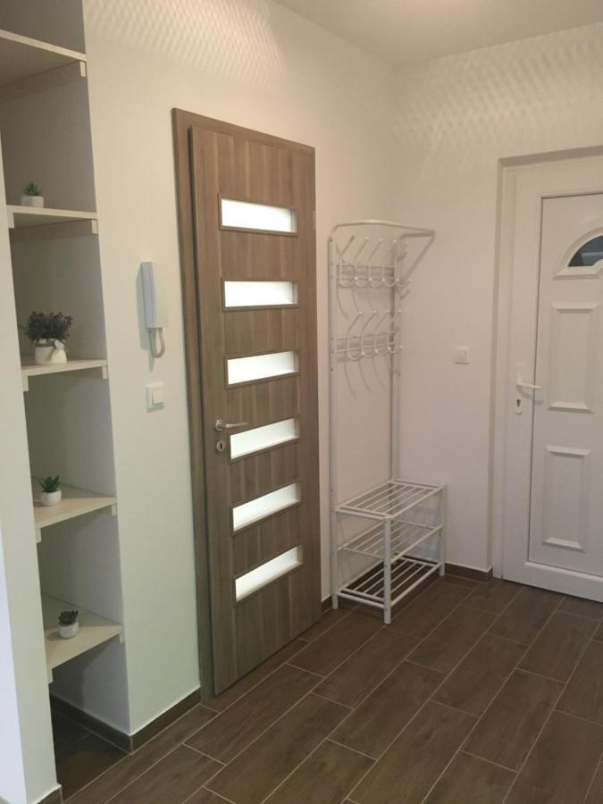Queen Apartman Debrecen Buitenkant foto