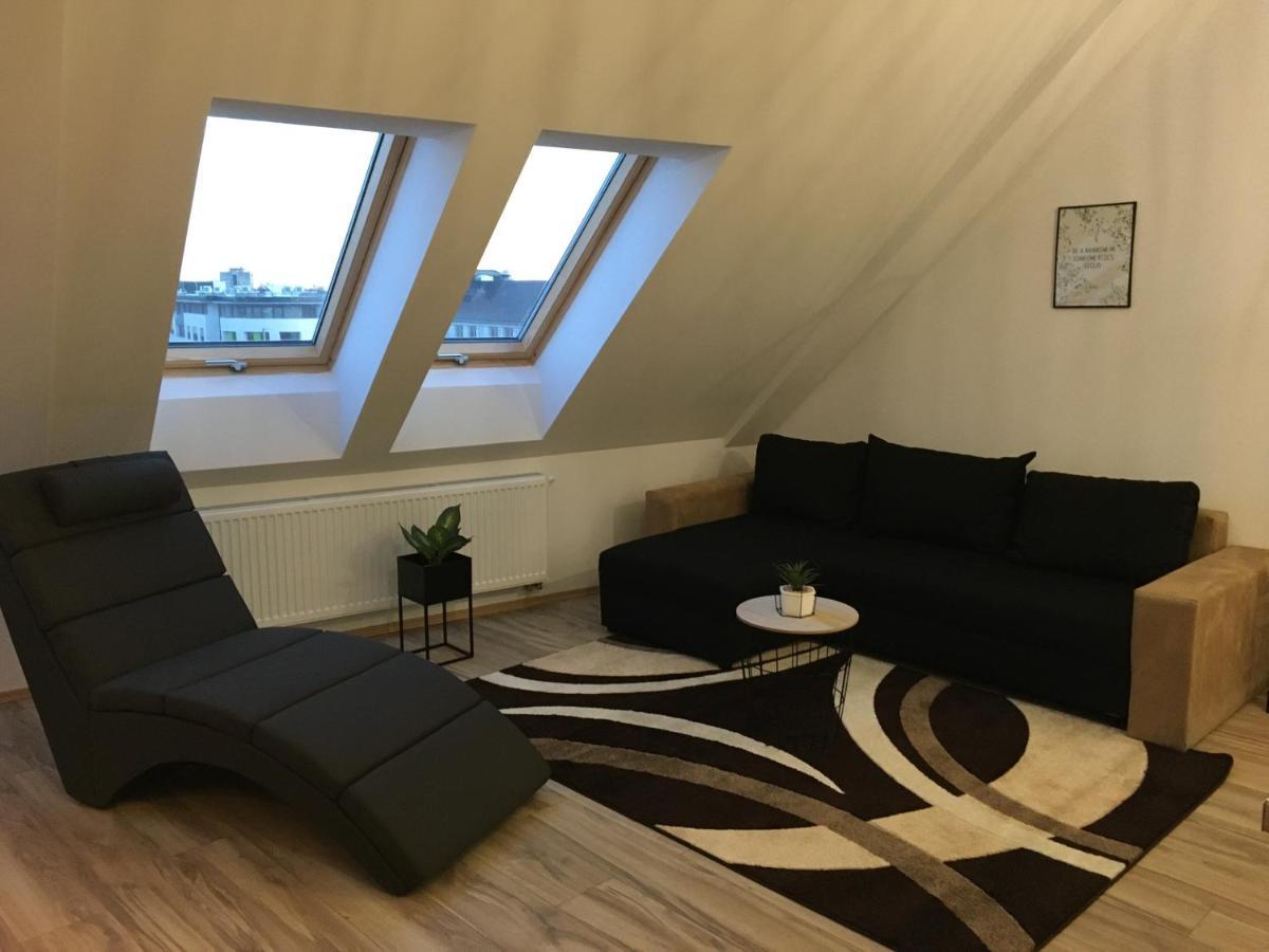Queen Apartman Debrecen Buitenkant foto
