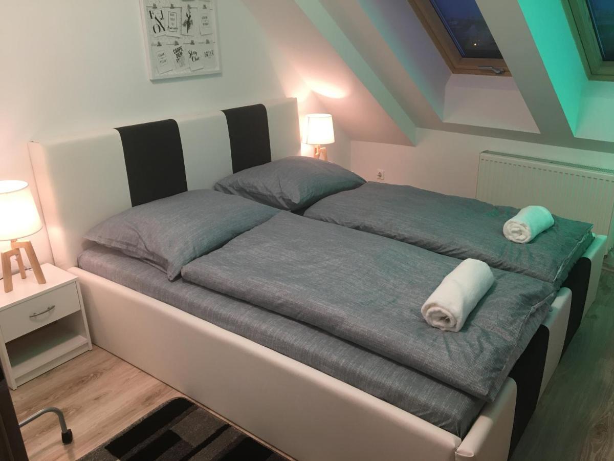 Queen Apartman Debrecen Buitenkant foto