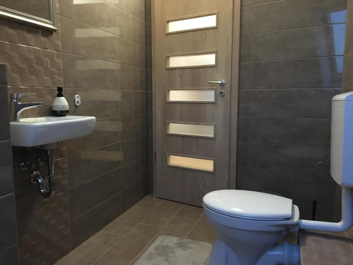 Queen Apartman Debrecen Buitenkant foto