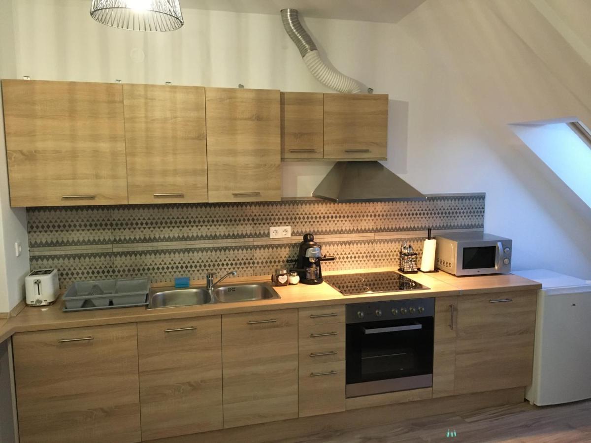 Queen Apartman Debrecen Buitenkant foto
